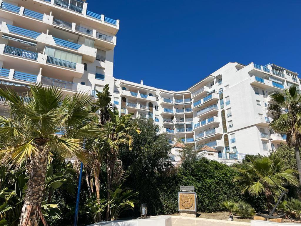 Lyrioshomes Precioso Apartamento Puerto De Estepona Exteriör bild
